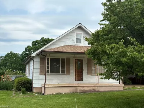 112 Herndon St, North Wilkesboro, NC 28659
