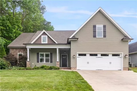 1783 Glenridge Dr, Kernersville, NC 27284