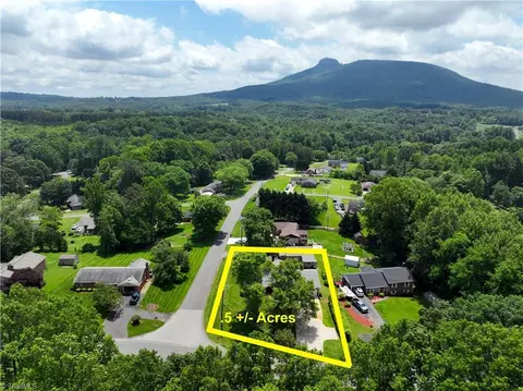 321 Shoals Rd, Pinnacle, NC 27043 photo 3