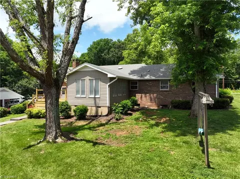 321 Shoals Rd, Pinnacle, NC 27043 photo 7