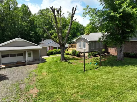 321 Shoals Rd, Pinnacle, NC 27043 photo 9
