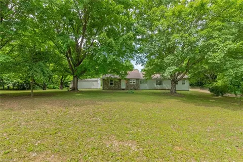 Exterior - 6704 Welborn Rd, Trinity, NC 27370 photo 6 of 12