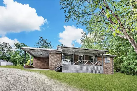 5948 Muddy Creek Rd, Archdale, NC 27263