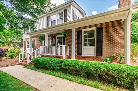 2014 Medhurst Dr, Greensboro, NC 27410