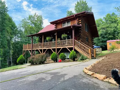 650 Cabin Cove Ln, Moravian Falls, NC 28654