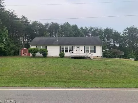 1703 Lincoln St, Eden, NC 27288