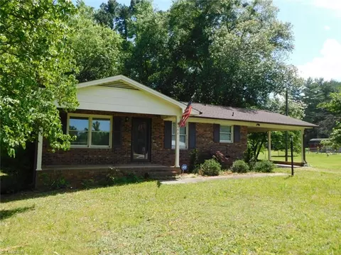 450 Holloway Church Rd, Lexington, NC 27292