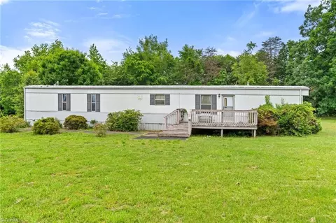 437 Fred Sink Rd, Winston Salem, NC 27107