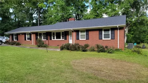 1428 Wiley Lewis Rd, Greensboro, NC 27406