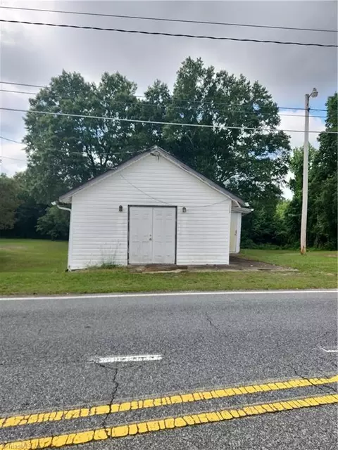 1116 Fairfield Rd E, High Point, NC 27263