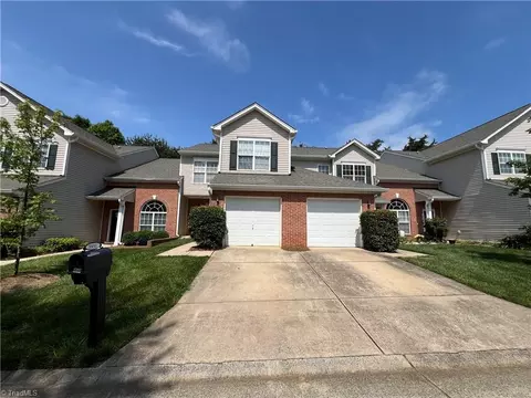 3931 Fountain Village Ln, High Point, NC 27265