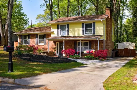 3010 Stratford Dr, Greensboro, NC 27408