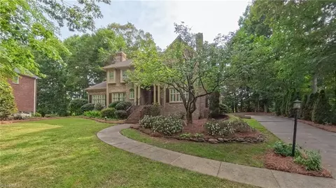 1005 Fallbrook Ln, Lewisville, NC 27023