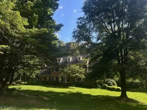 5002 Leadenhall Rd, Oak Ridge, NC 27310