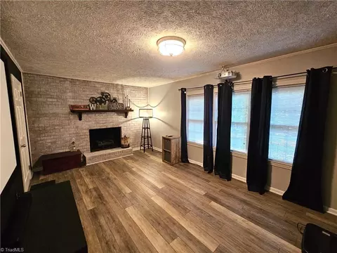 Living - 831 Sunset Dr, Pilot Mountain, NC 27041 photo 2 of 3