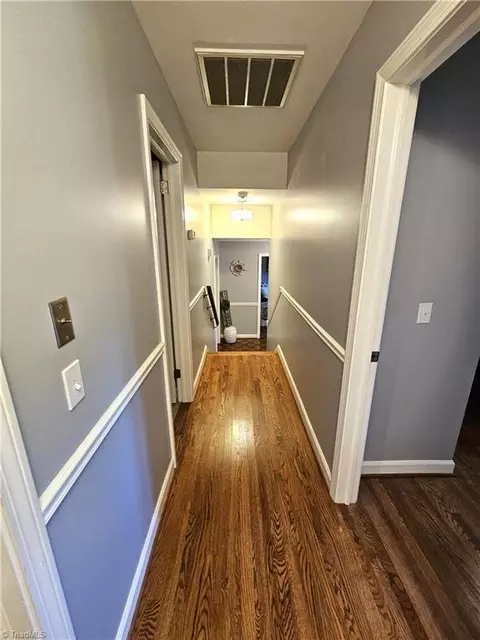 Entry Way - 831 Sunset Dr, Pilot Mountain, NC 27041 photo 3 of 3
