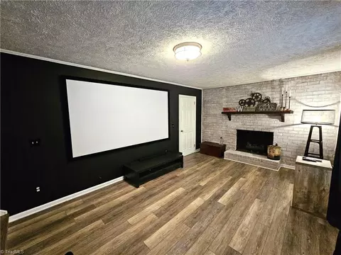 Living - 831 Sunset Dr, Pilot Mountain, NC 27041 photo 3 of 3