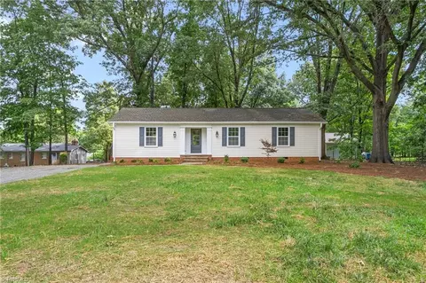 4611 Rosemary Dr, Greensboro, NC 27406