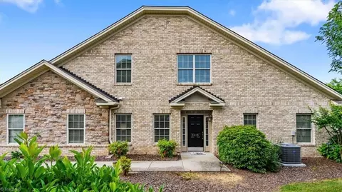 3615 Sainsbury Ln, Greensboro, NC 27409