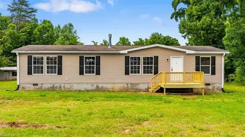 9680 Us Highway 158, Reidsville, NC 27320