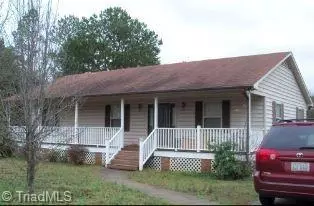 3042 Finch Farm Rd, Trinity, NC 27370