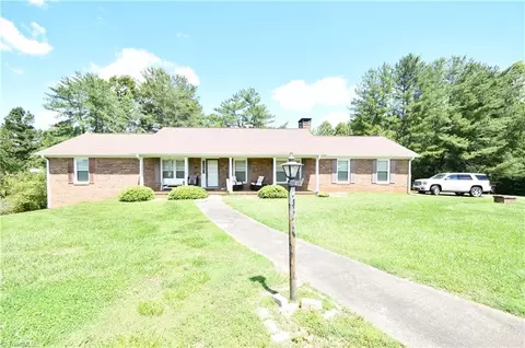 2952 Nc 268, Pilot Mountain, NC 27041