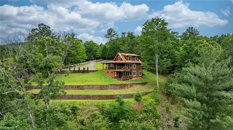 419 Woodpecker Rd, Purlear, NC 28665 photo 5