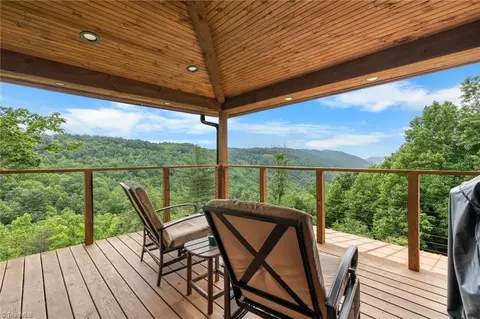 419 Woodpecker Rd, Purlear, NC 28665 photo 6