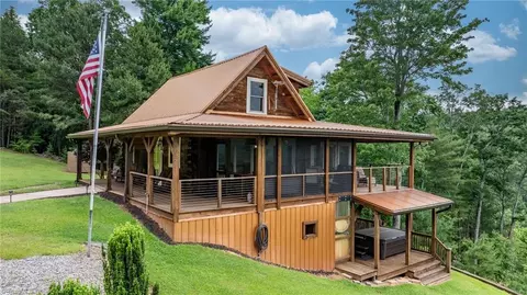 419 Woodpecker Rd, Purlear, NC 28665 photo 2