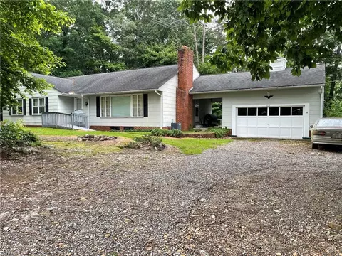 1834 Zephyr Rd, Dobson, NC 27017