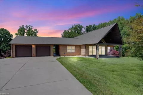 4962 Serenity Ln, Granite Falls, NC 28630