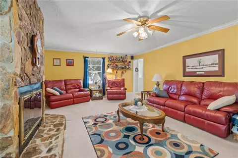 3866 Creekview Dr, Trinity, NC 27370 photo 9