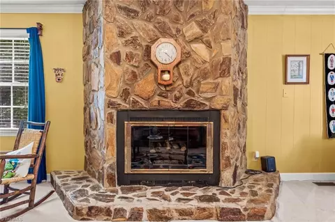 3866 Creekview Dr, Trinity, NC 27370 photo 10