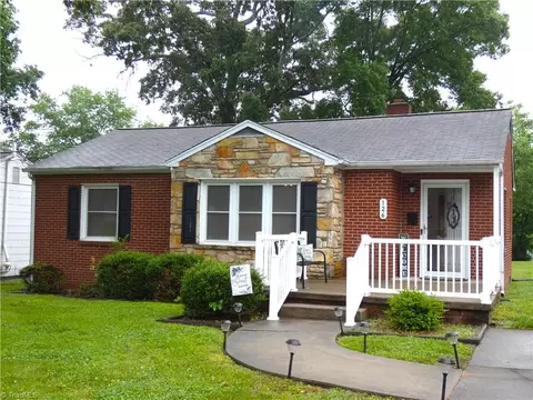 126 Harson St E, Winston Salem, NC 27127