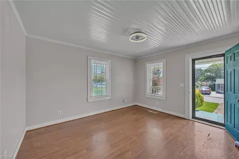 Entry Way - 307 Key St S, Pilot Mountain, NC 27041 photo 1 of 2