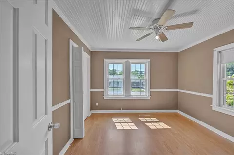 Entry Way - 307 Key St S, Pilot Mountain, NC 27041 photo 2 of 2