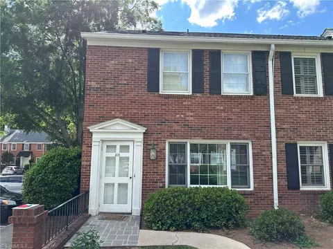 319 Hanover Arms Ct, Winston Salem, NC 27104