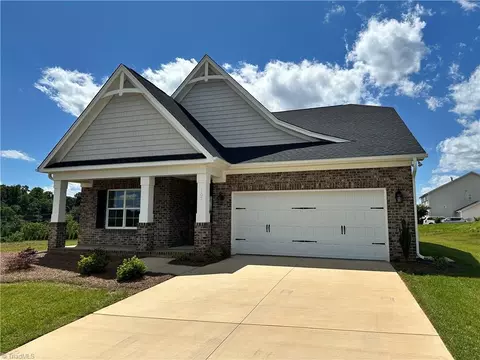 103 Jasper Ct, King, NC 27021
