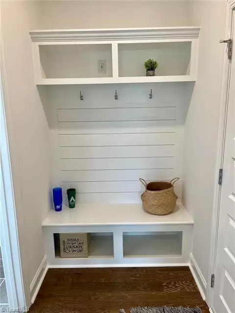 Entry Way - 103 Jasper Ct, King, NC 27021 photo 2 of 4