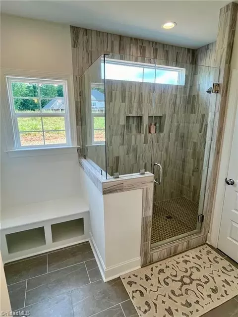 Bath - 103 Jasper Ct, King, NC 27021 photo 2 of 4