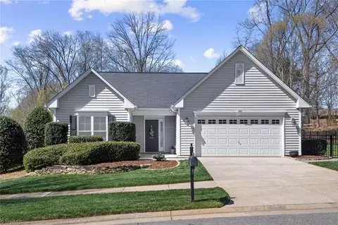 5641 Beaver Pond Trl, Pfafftown, NC 27040