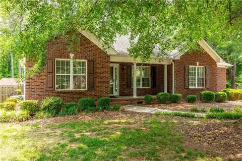 2005 Schofield Pl, Salisbury, NC 28144 photo 2