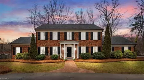 1676 Pine Tree Ln, Kernersville, NC 27284