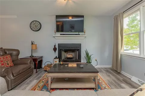 7741 Hampton Rd, Clemmons, NC 27012 photo 8