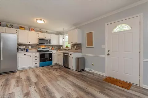 7741 Hampton Rd, Clemmons, NC 27012 photo 12