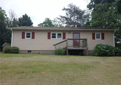 3820 Fuller Mill Rd, Thomasville, NC 27360