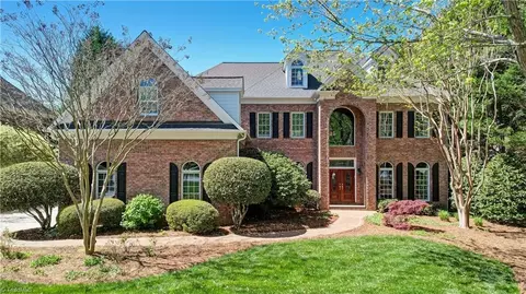 10 Sunfish Pt, Greensboro, NC 27455