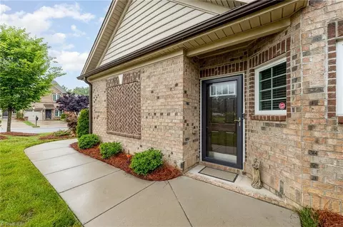 Exterior - 655 Stags Leap Ct, High Point, NC 27265 photo 4 of 8