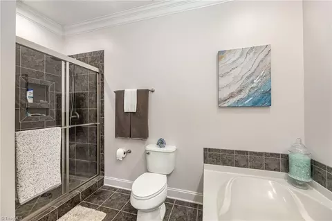 Bath - 655 Stags Leap Ct, High Point, NC 27265 photo 2 of 4