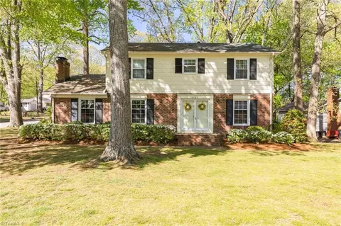 3106 Winchester Dr, Greensboro, NC 27406